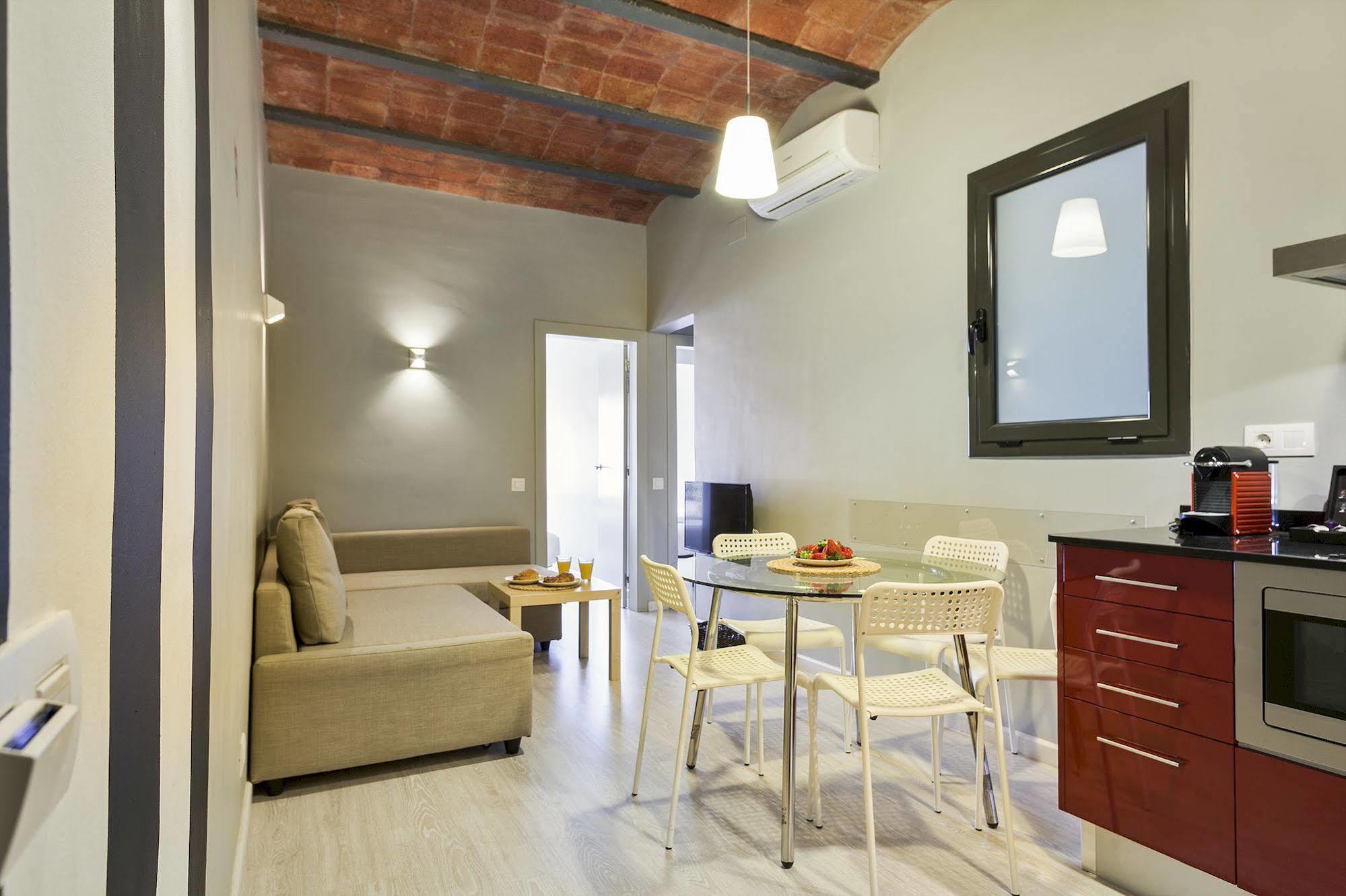 Fira Apartments By Gaiarooms Barcelona Exteriér fotografie